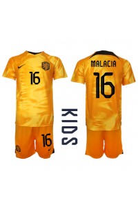 Nederland Tyrell Malacia #16 Babyklær Hjemme Fotballdrakt til barn VM 2022 Korte ermer (+ Korte bukser)